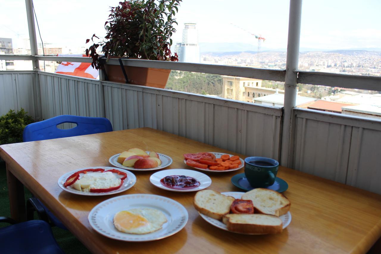 Herrmas Hostel Tbilissi Extérieur photo
