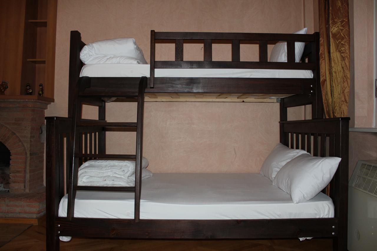 Herrmas Hostel Tbilissi Extérieur photo