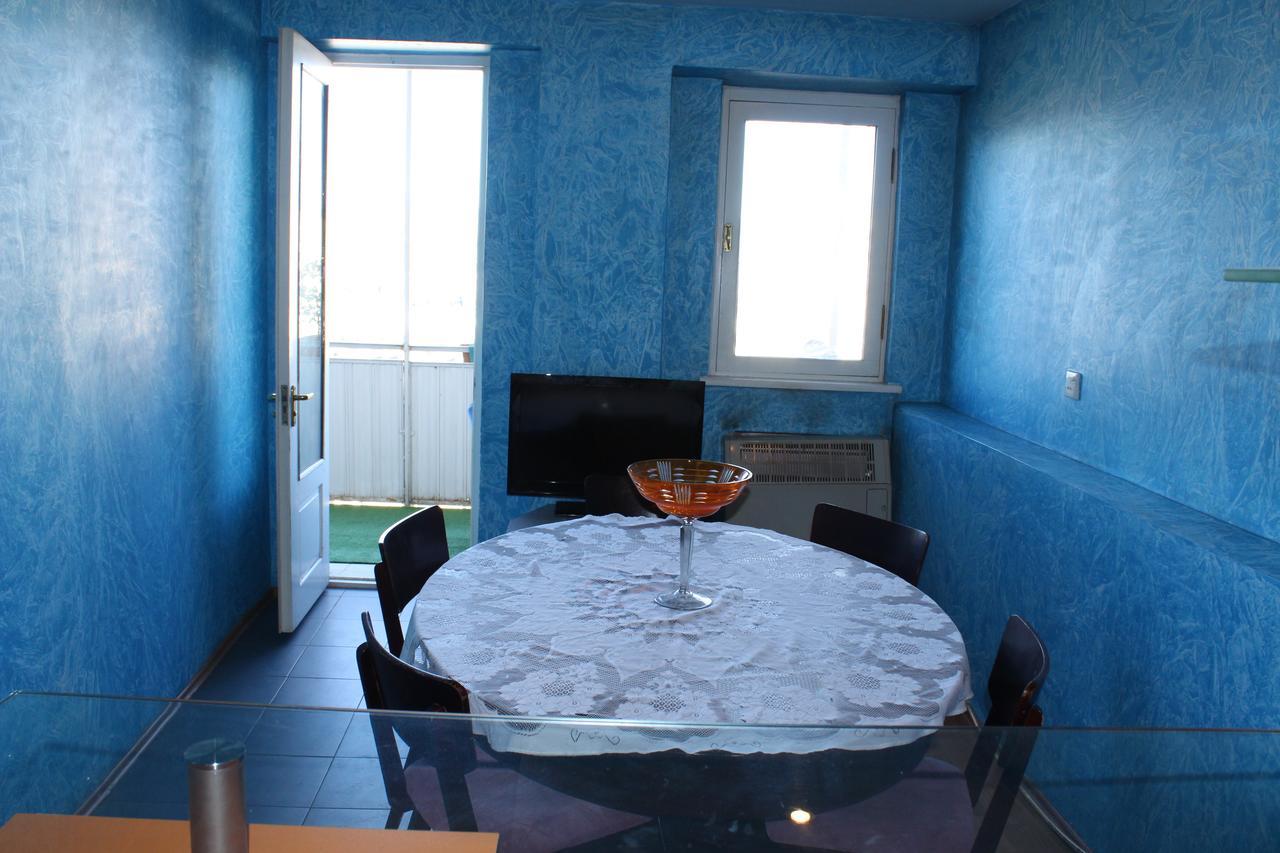 Herrmas Hostel Tbilissi Extérieur photo