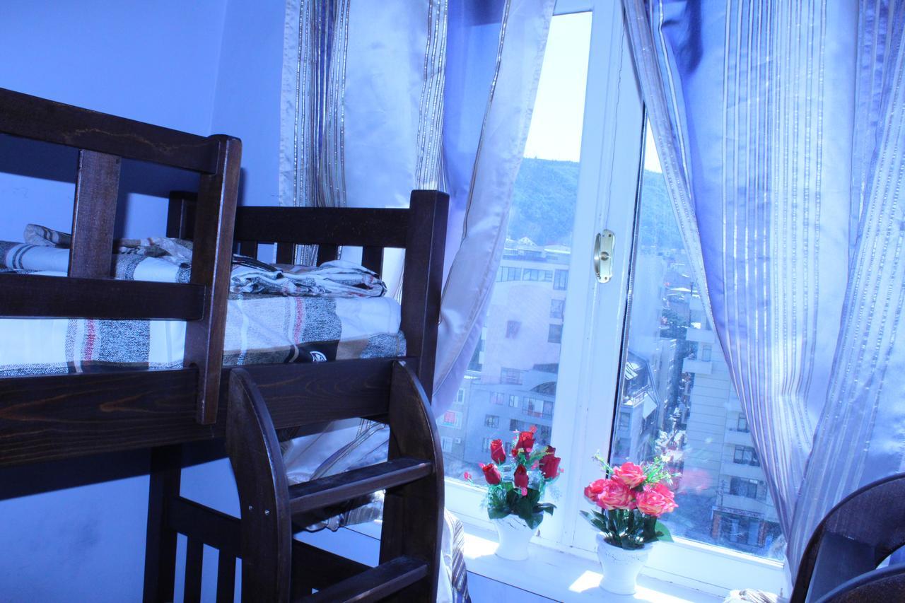 Herrmas Hostel Tbilissi Extérieur photo